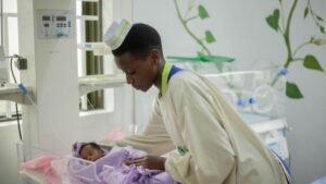 15 Stories Where Human Instinct and Compassion Met to Save Lives