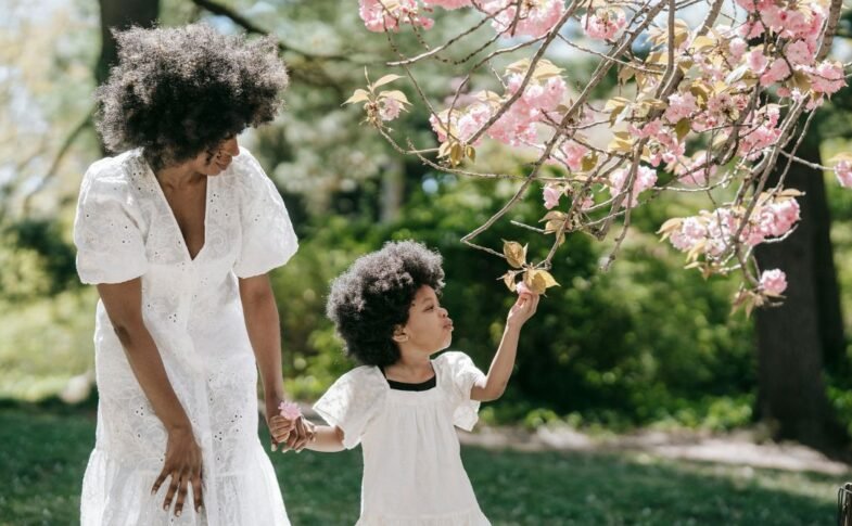 Children who grew up with a parent who never raised their voice but somehow commanded every room often develop a specific understanding of authority. They learn that real power never needs to announce itself