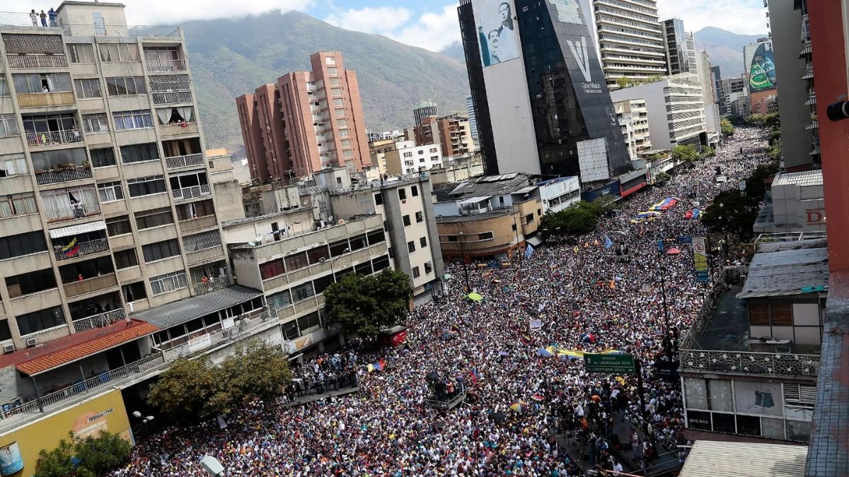Cómo el colapso económico de Venezuela afecta la salud mental y la sociedad