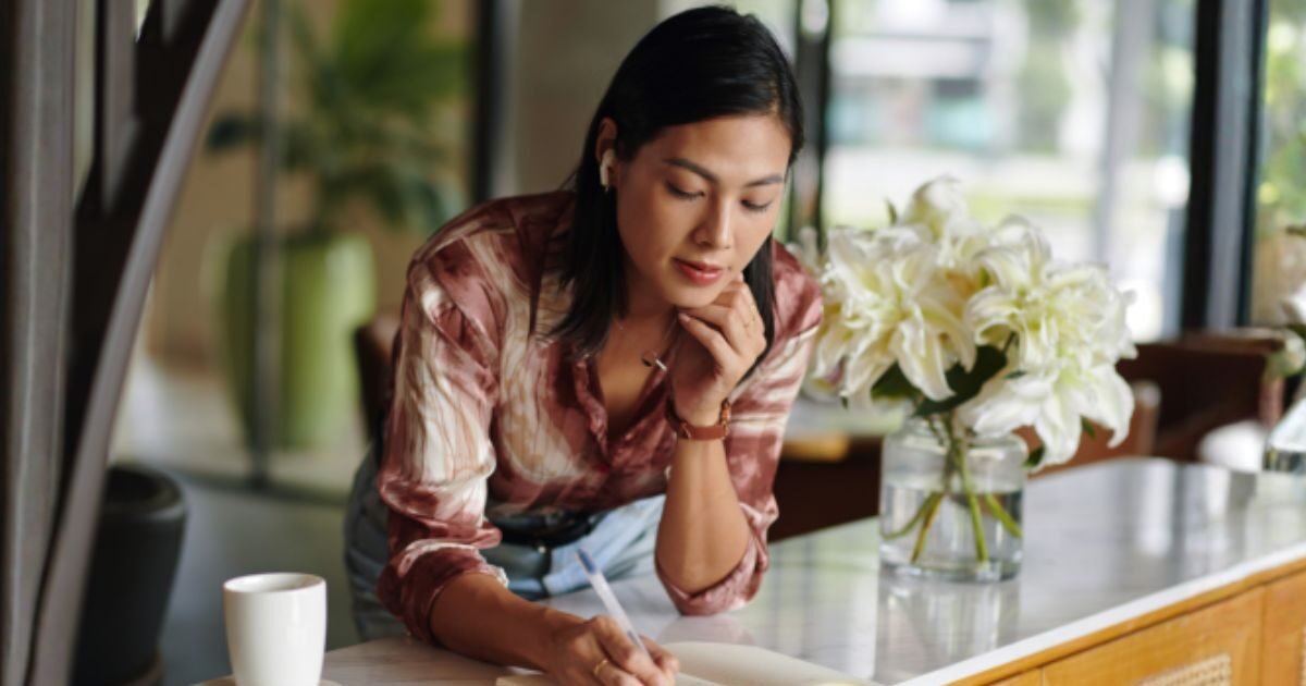 Psychology Explains Why Some People Prefer Human Interaction Over Self-Checkout