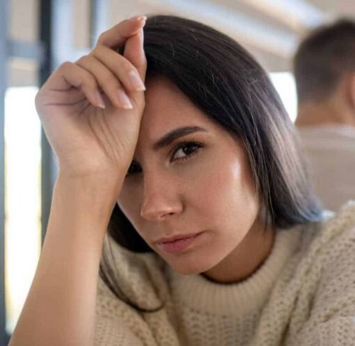 Psychology says women who lacked comfort as kids often carry these 12 expectations about other people