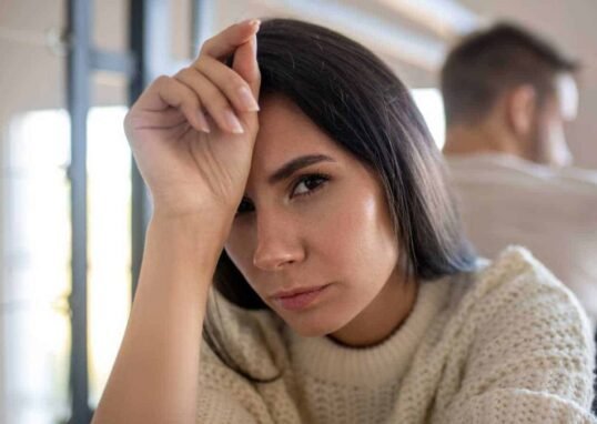 Psychology says women who lacked comfort as kids often carry these 12 expectations about other people