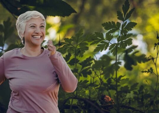 Psychology suggests that the kindest people don’t always end up surrounded by close friends; they have often learned to be helpful, understanding, and available in ways that make others feel cared for, but not necessarily understood by them