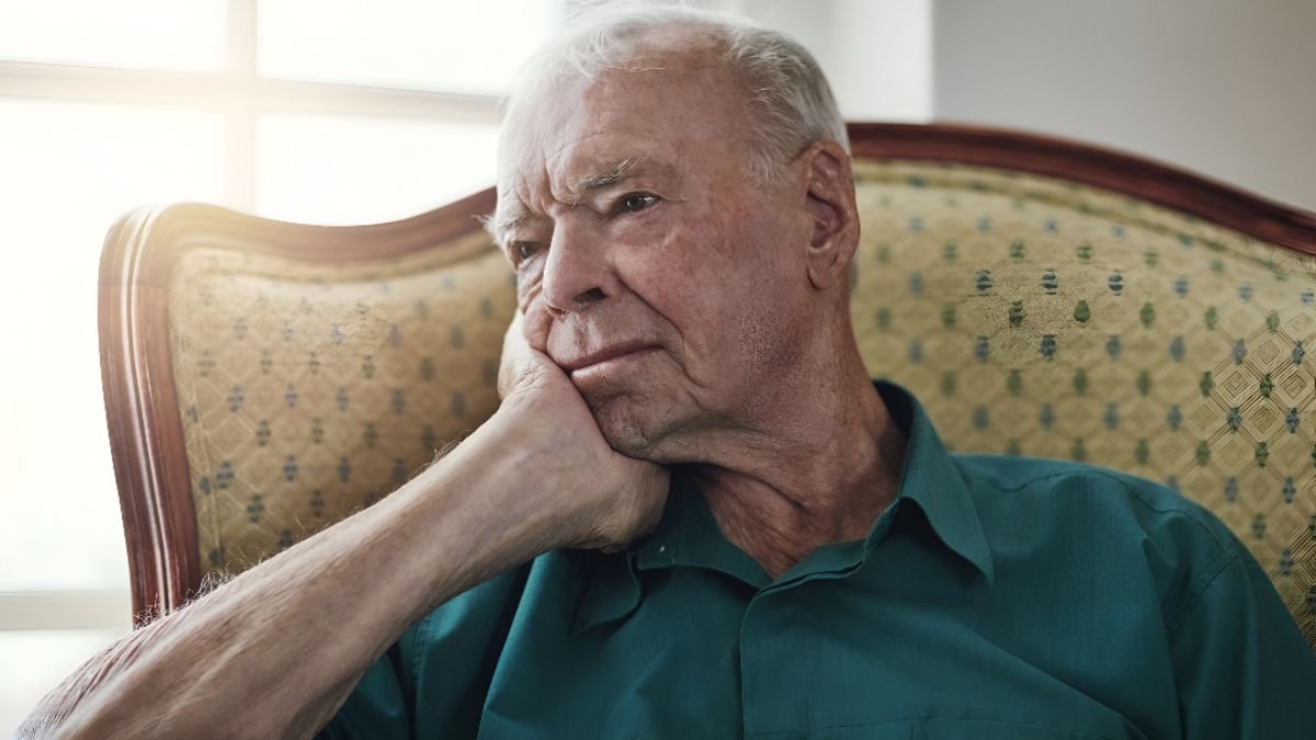 Psychology tells us that adults who DON’T have close friends aren’t necessarily introverted or cold