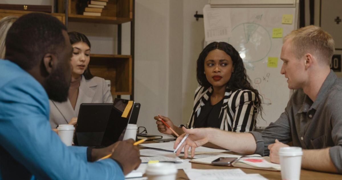 Real Leadership Revealed: 12 Powerful Moments of Kindness in Tough Times