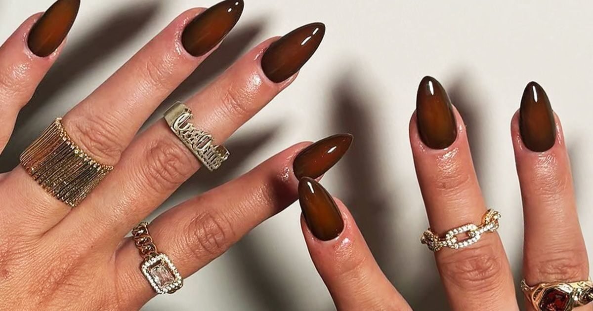 These 13 Brown Nail Designs Are Perfect For Autumn